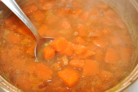 Тыквенный суп-пюре с разноцветной чечевицей и картофельными клёцками (дуэль): шаг 6