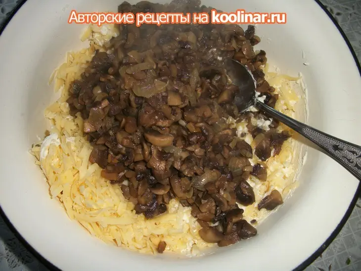 Тарталетки с грибами и двумя  видами сыра.: шаг 10