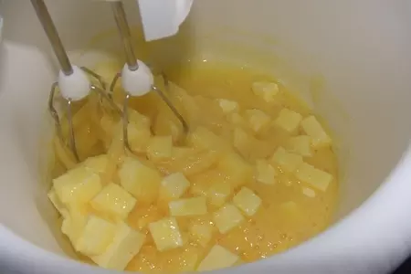 Вкуснейший грушевый пирог с шоколадом: шаг 6