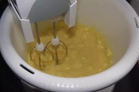 Вкуснейший грушевый пирог с шоколадом: шаг 7