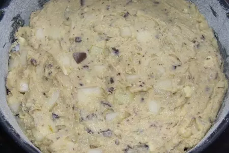Вкуснейший грушевый пирог с шоколадом: шаг 8