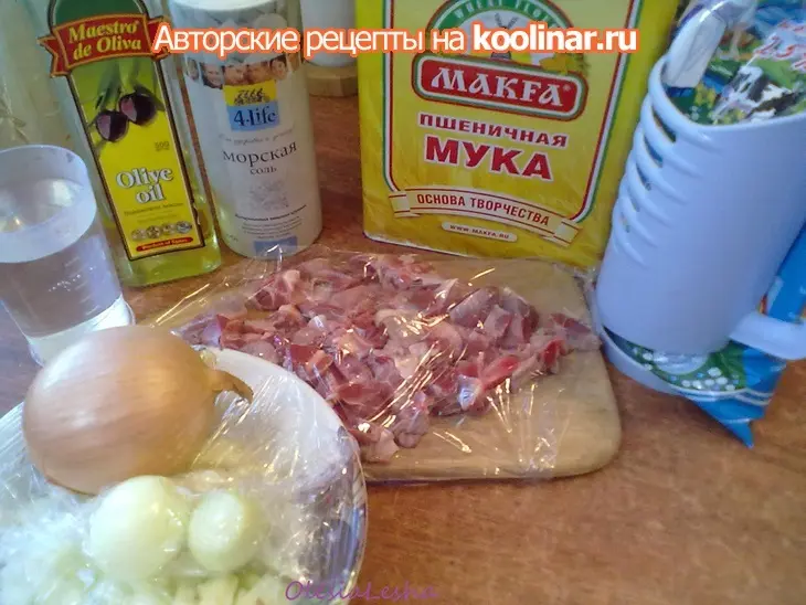 Самые обычные и вкусные блинчики...с начинкой из куриных желудков))): шаг 1