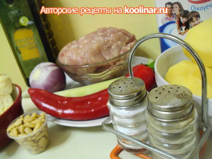 Картофельная запеканка с куриным фаршем.: шаг 1