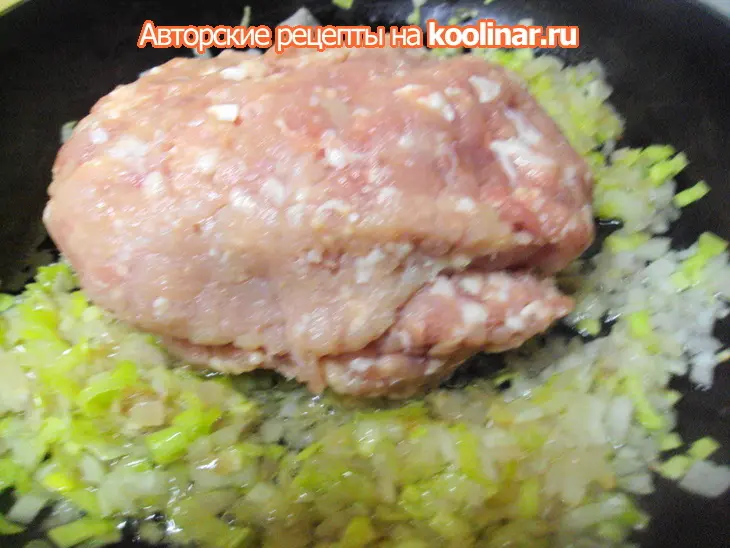 Картофельная запеканка с куриным фаршем.: шаг 2