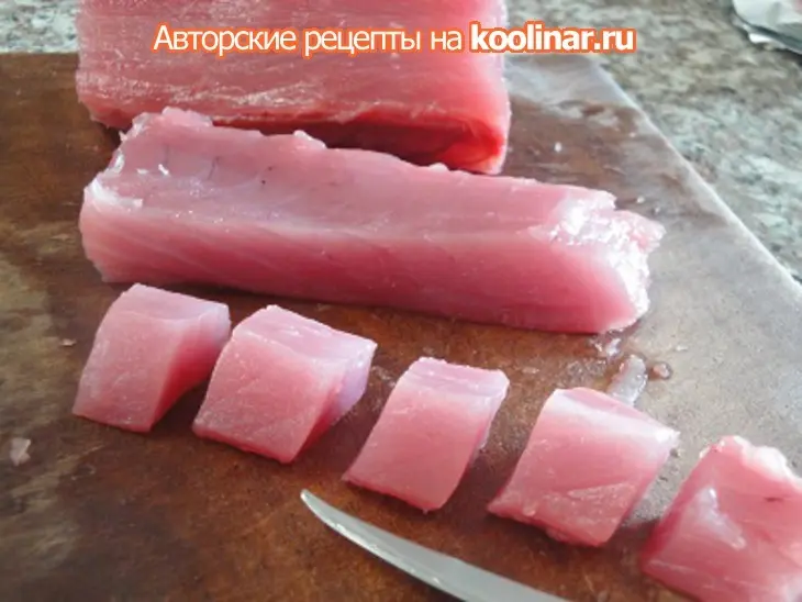 Свежий тунец с арахисовой пастой и кунжутными семенами: шаг 3