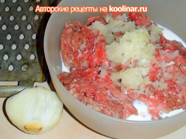 Молочные котлеты с геркулесом, сочные и нежные.: шаг 2