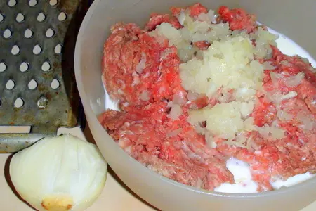 Молочные котлеты с геркулесом, сочные и нежные.: шаг 2