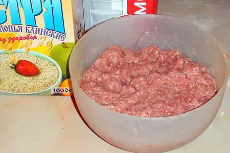 Молочные котлеты с геркулесом, сочные и нежные.: шаг 4