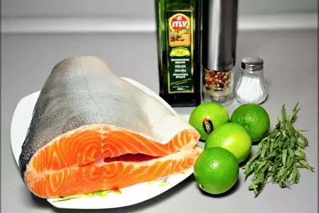 Форель, маринованная в оливковом масле и лаймовом соке с горчичным соусом.: шаг 1