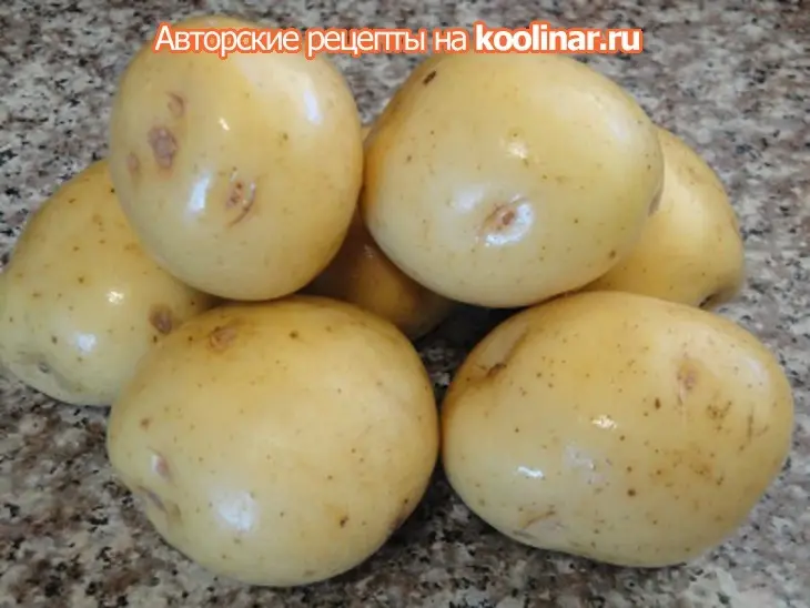 Мясо с чесноком, розмарином и картофелем: шаг 3