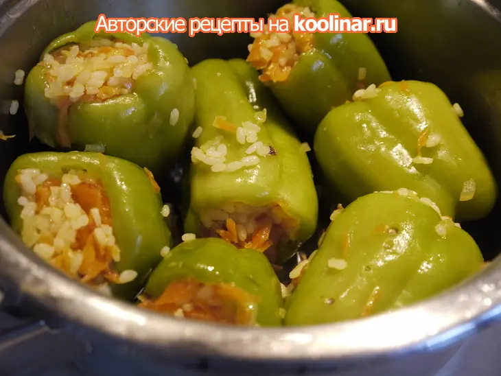 Фаршированный морковью и рисом перец: шаг 3