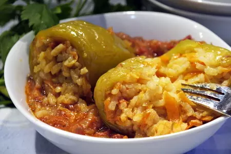 Фаршированный морковью и рисом перец: шаг 6