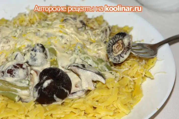 Паста домашняя "птички" с грибами в сливочном соусе: шаг 13