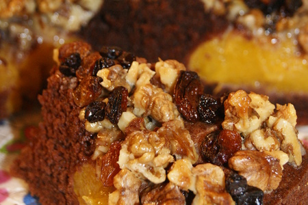Шоколадный пирог с персиками и ореховой корочкой.: шаг 9