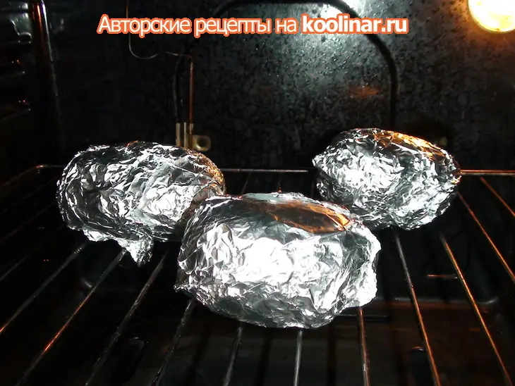 Печёная картошка с холодной треской и сметанным соусом: шаг 1