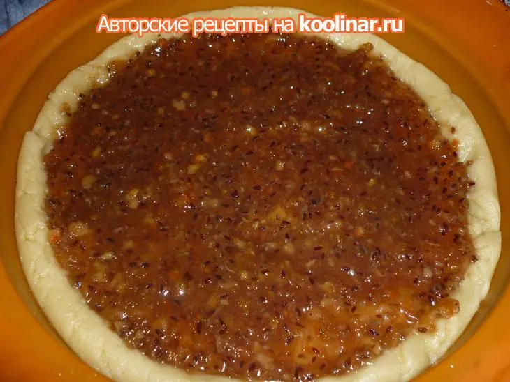Пирог с вареньем на рассоле: шаг 6