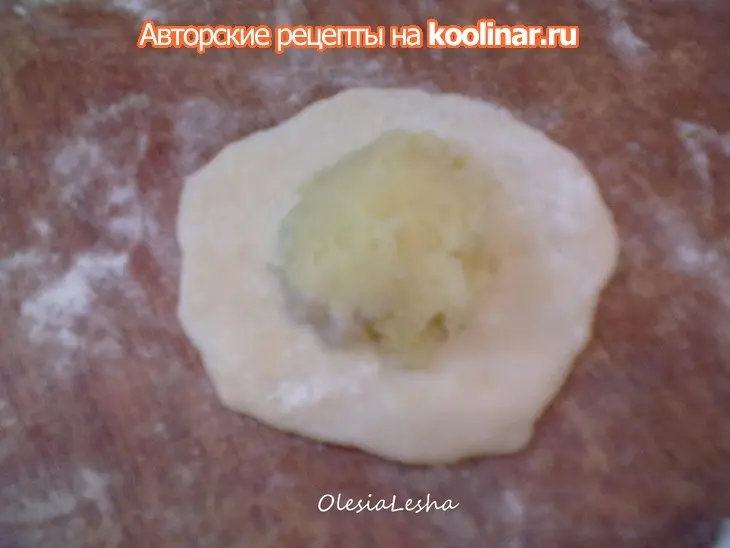 Вареники с картофелем и...с салом и...с луком))): шаг 12