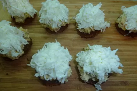Закусочные "пирожные" с сельдью + вязанки с сельдью как бонус на закуску: шаг 6