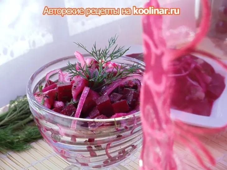 Салат из маринованной свеклы и сельди: шаг 2