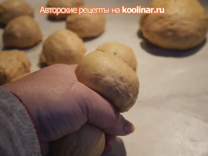 Томатно-базиликовые булочки „рыжики“: шаг 3