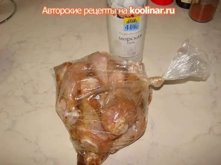 Куриные ножки в медово-горчичной глазури с запеченным чесноком и гарниром: шаг 3
