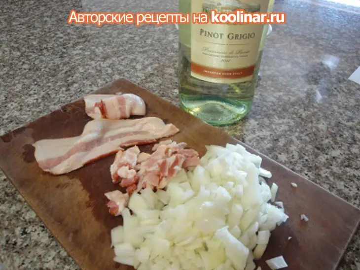 Крем суп с морскими гадами,беконом и грибами: шаг 2