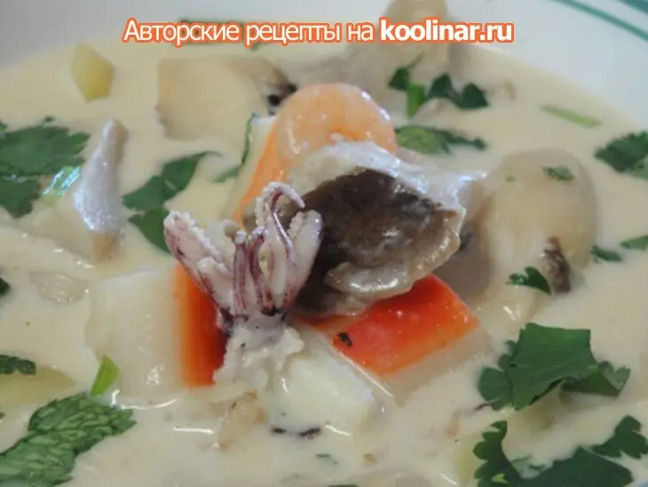 Крем суп с морскими гадами,беконом и грибами: шаг 9