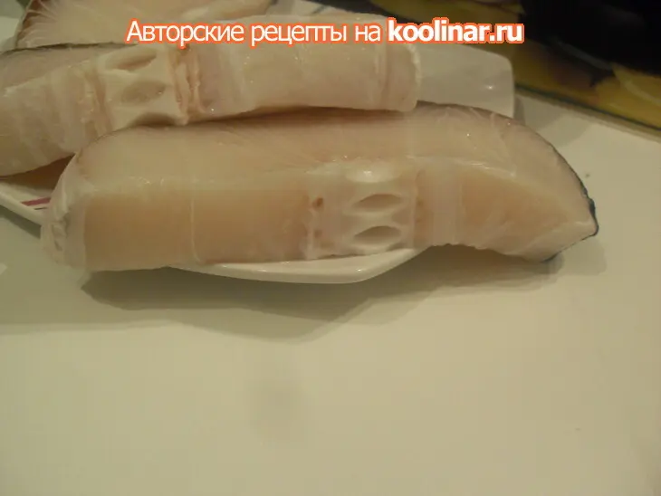 Жаренная акула + паста с чернилами сепии и грибной соус с брокколи на гарнир: шаг 2