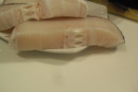 Жаренная акула + паста с чернилами сепии и грибной соус с брокколи на гарнир: шаг 2