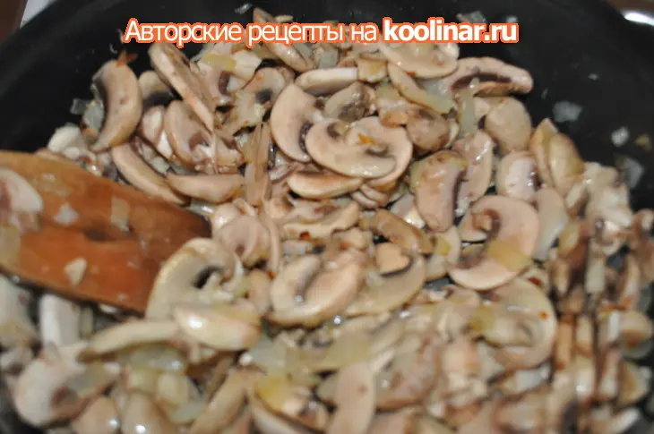 Густой суп с шампиньонами и картофельными клёцками: шаг 2