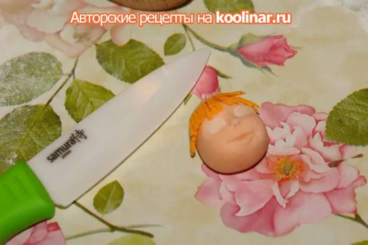 Торт "маша и медведь на рыбалке": шаг 5