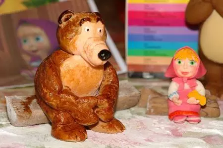 Торт "маша и медведь на рыбалке": шаг 7
