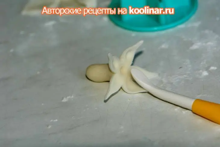 Торт "маша и медведь на рыбалке": шаг 16