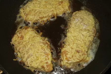 Мясо в мандариновом маринаде и сырной панировке.ужин выходного дня.: шаг 2