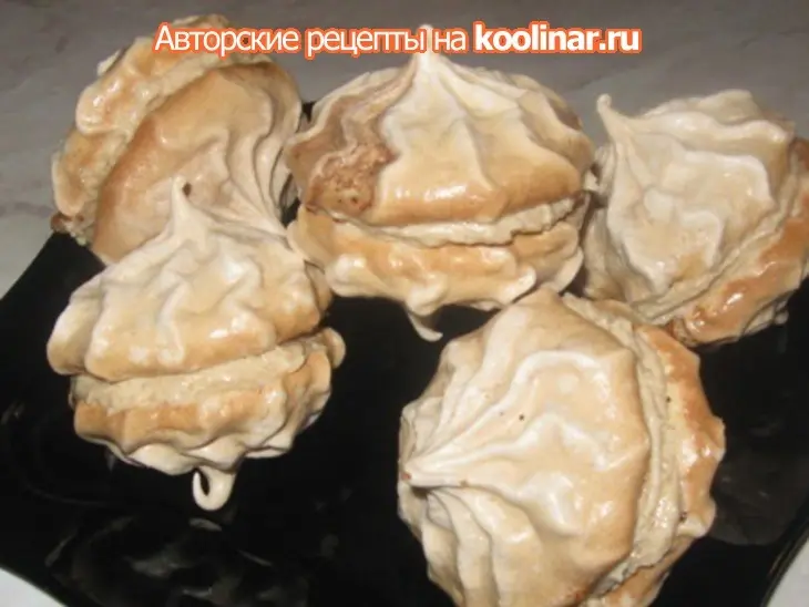 Пирожное безе с какао и кофейным кремом: шаг 3