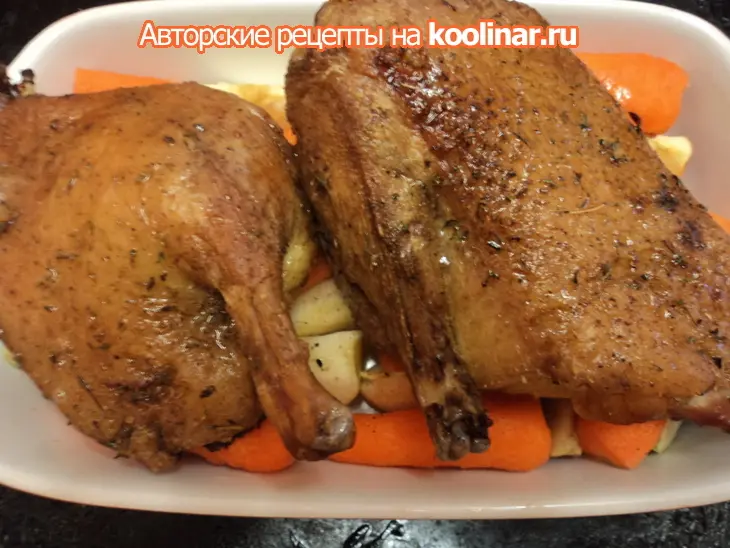 Утка запеченная с морковью, яблоками и черносливом.: шаг 2