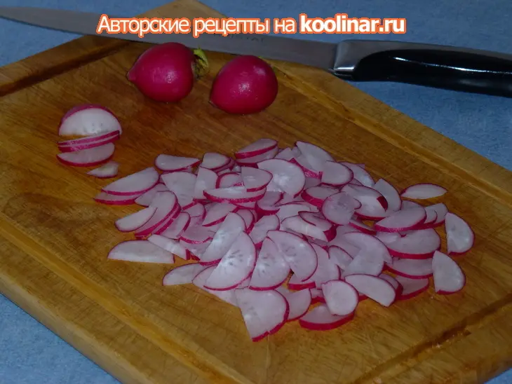 Салат с тунцом "дачный": шаг 2
