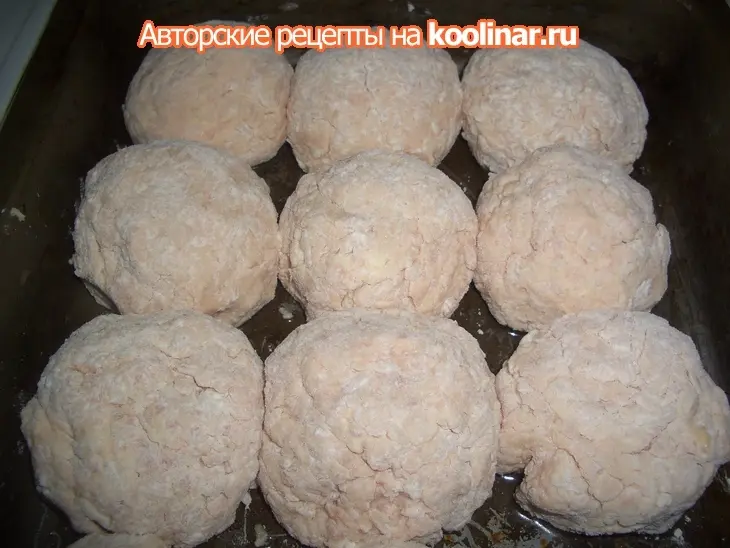 Тефтели с творогом в томатном соусе: шаг 4