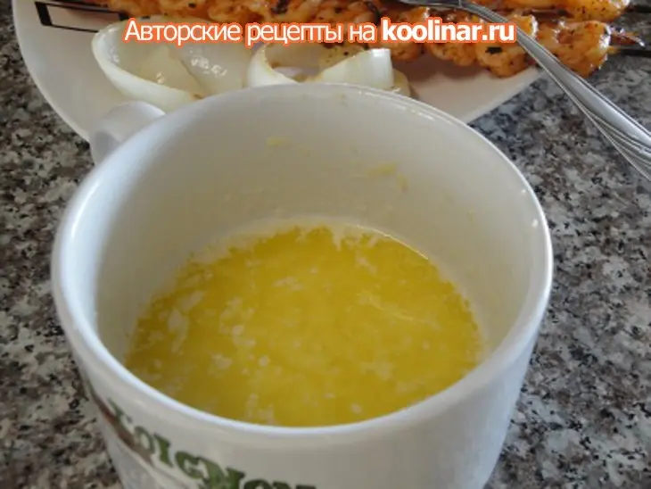 Креветки с чесноком и луком на гриле: шаг 7