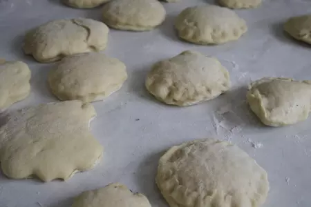 Пончики с маком и орехами: шаг 4