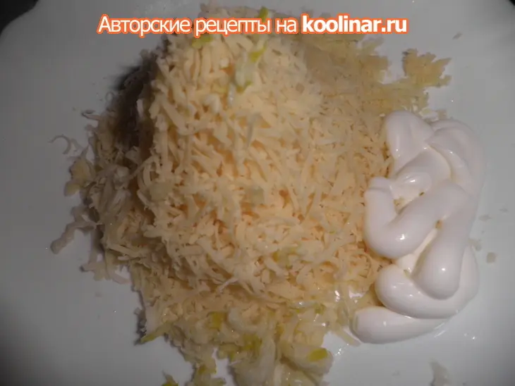 Салат "розовое сердце": шаг 2