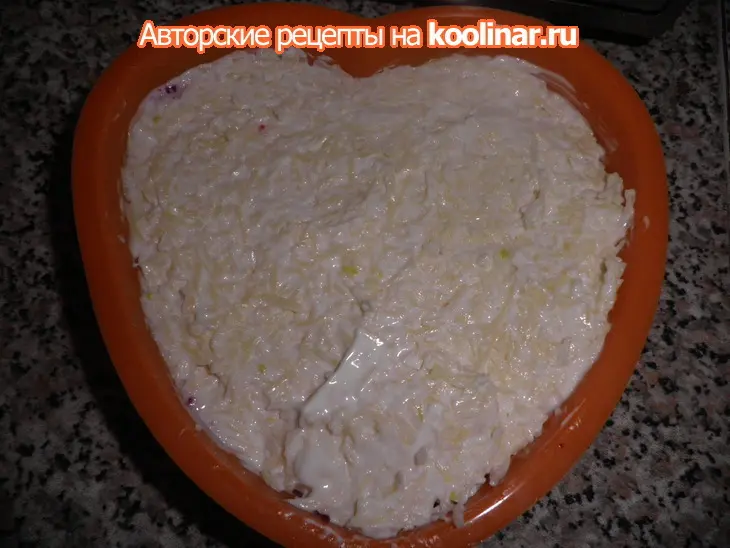 Салат "розовое сердце": шаг 3