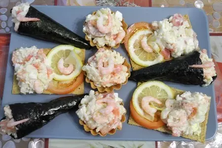 Салат с креветками и рисом: шаг 1
