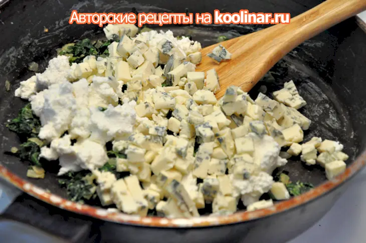 Куриные кордон блю с начинкой из шпината, творога и горгонзолы.: шаг 3
