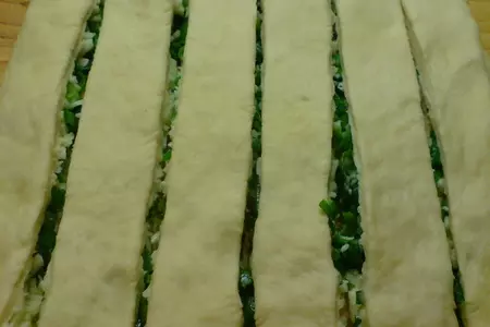 Турецкие витушки с сыром и зелёным луком: шаг 2