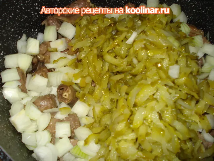 Гуляш из куриный потрохов: шаг 2