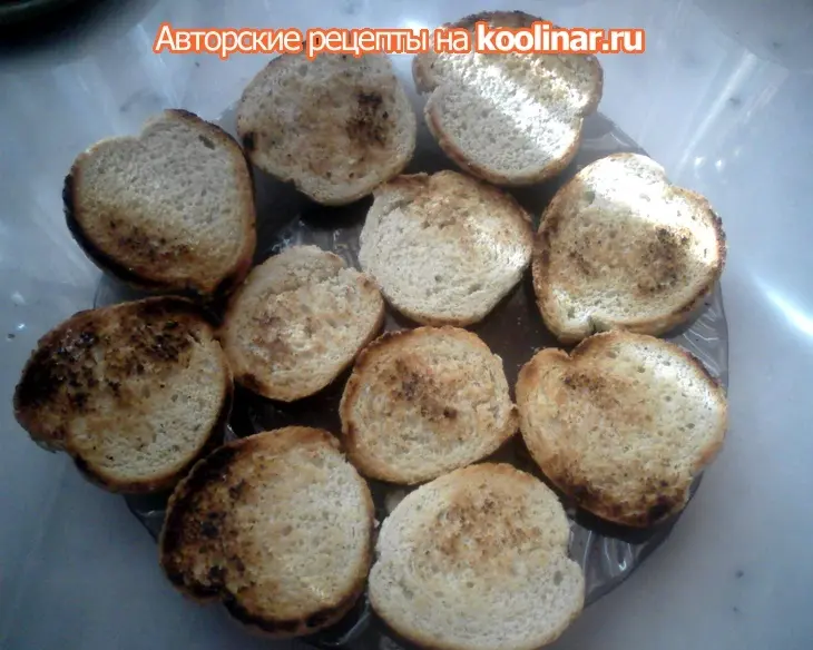 Гренки с сыром и укропом: шаг 1
