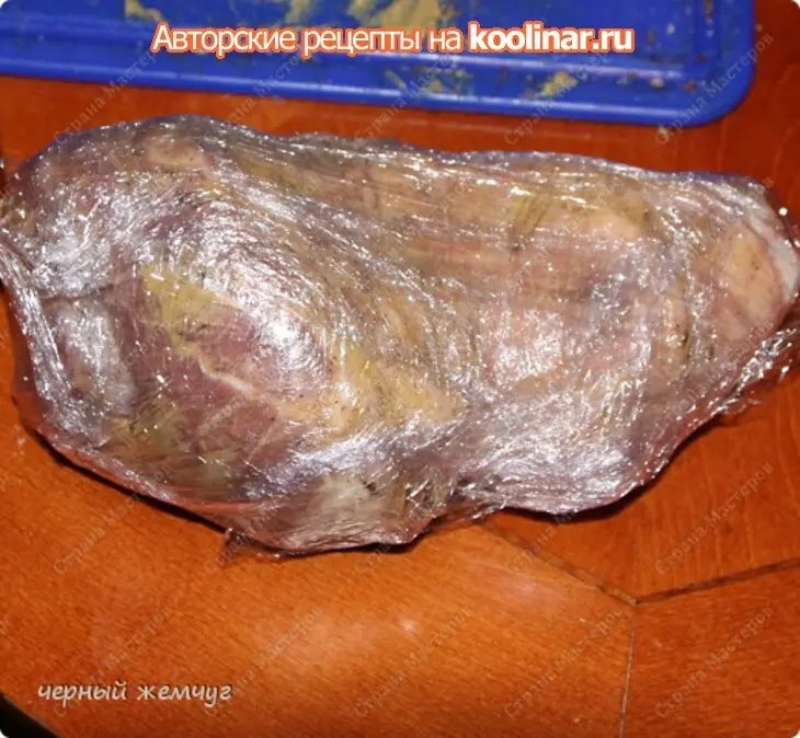 Свиная рулька в пиве: шаг 4