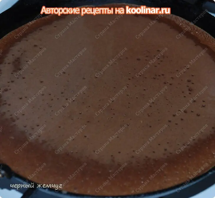 Шоколадные блинчики с творожно-клубничной начинкой: шаг 2