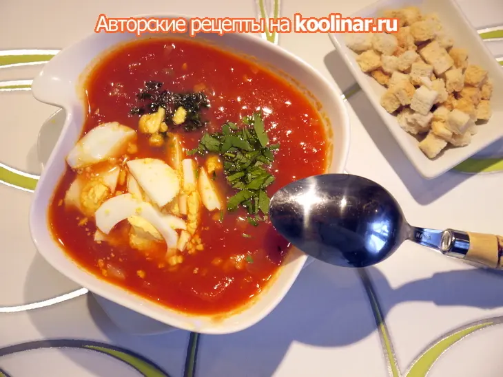 Легкий зимний томатный супчик с яйцом: шаг 5